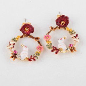 LES NEREIDES WILD BERRIES, RABBIT AND FLOWER HOOPS
